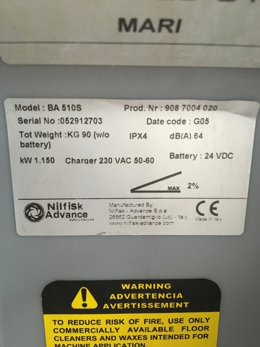 NILFISK BA510 S padlótisztító gép – FELÚJÍTOTT